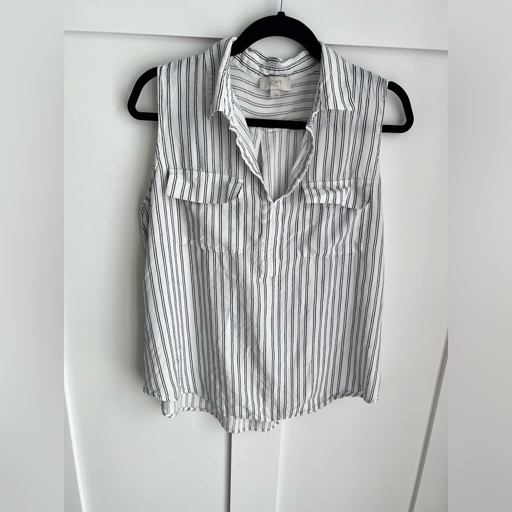 LOFT Outlet v-neck stripe blouse!